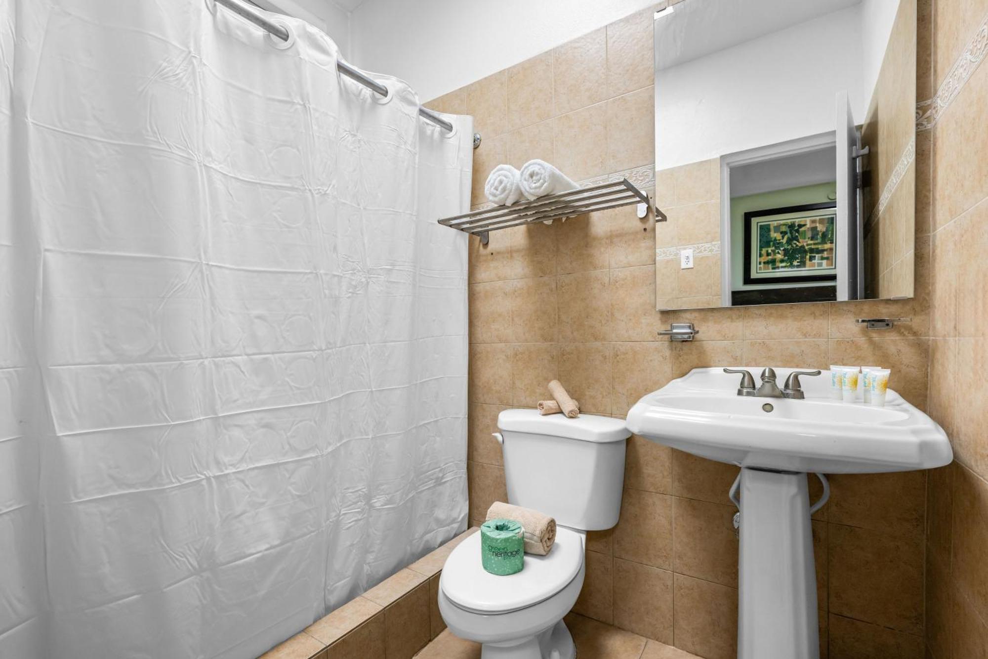 Borinquen Beach Inn サンジョアン エクステリア 写真