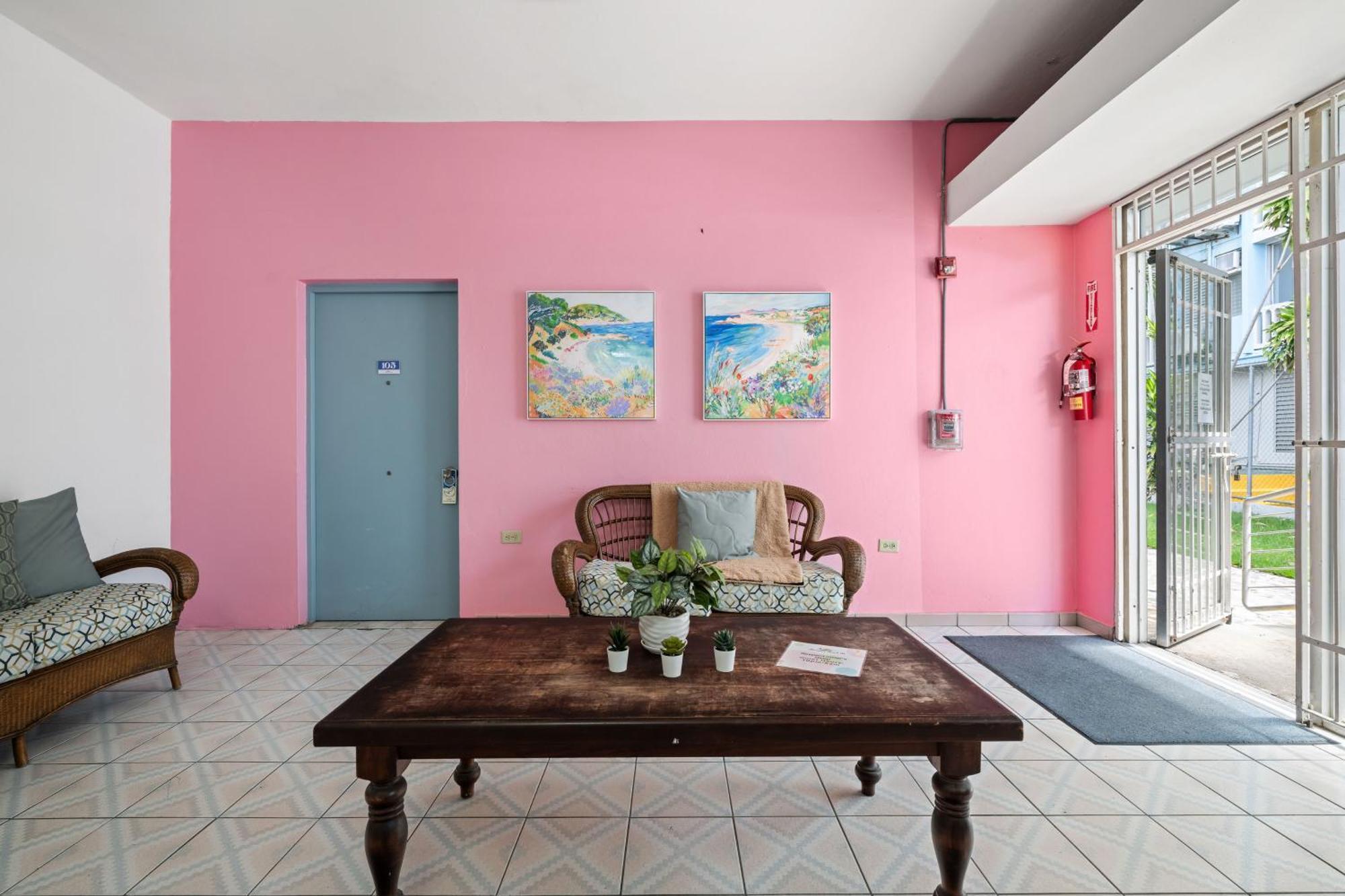 Borinquen Beach Inn サンジョアン エクステリア 写真