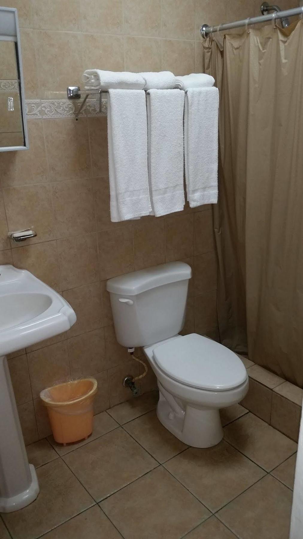 Borinquen Beach Inn サンジョアン エクステリア 写真