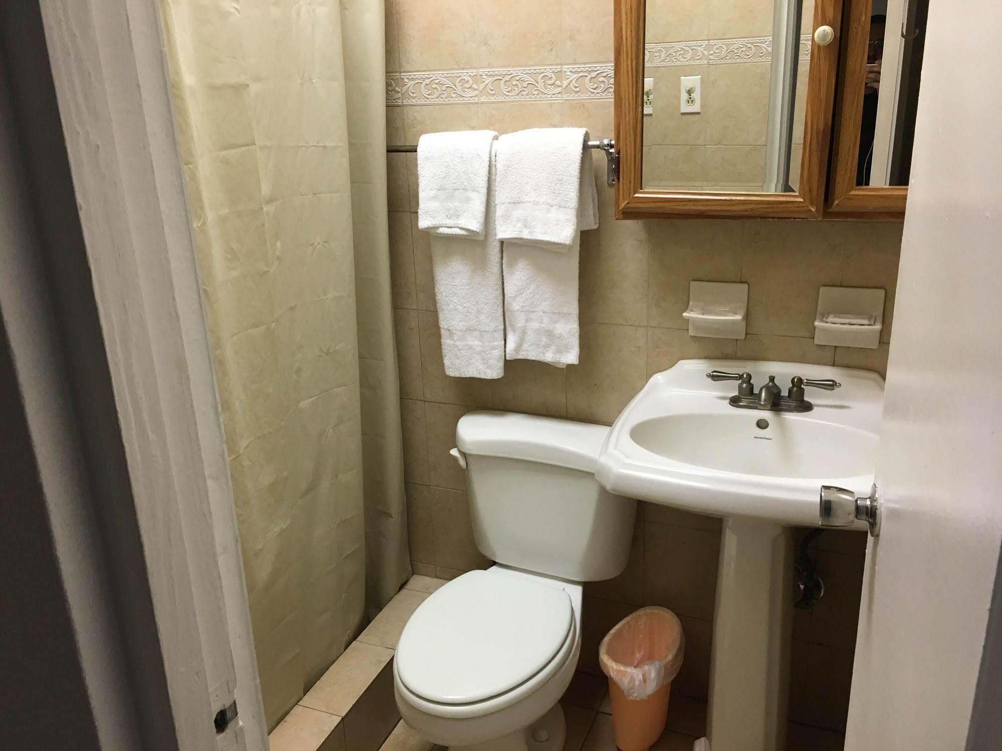 Borinquen Beach Inn サンジョアン エクステリア 写真